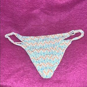 Frankie’s Bikinis bottom size Large